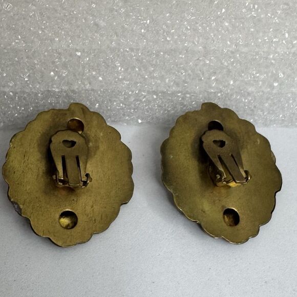 LARGE 3-D Vintage NOBLE LION HEADS Italian-Esque Matte Gold Clip-On Earrings - Picture 3 of 3